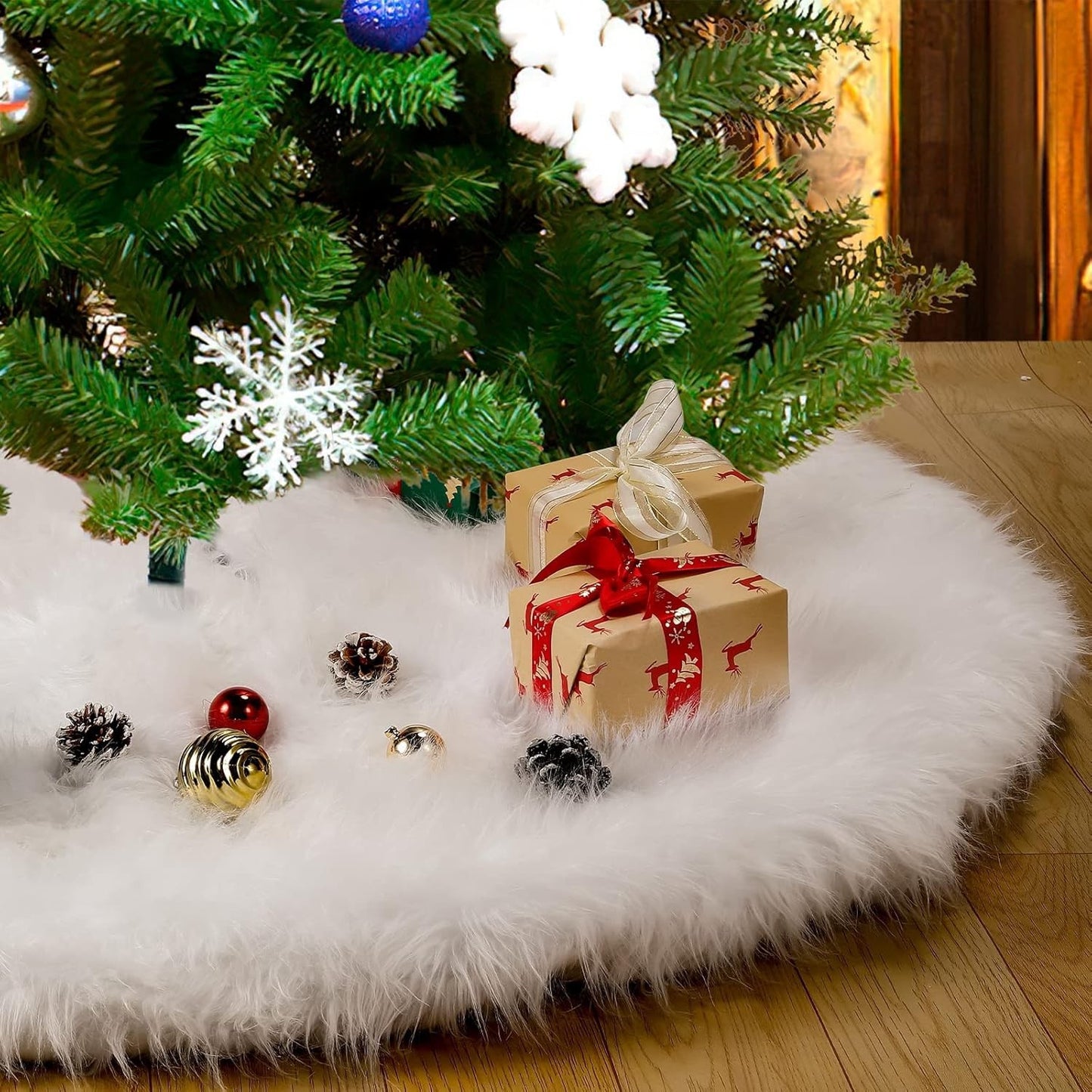 Christmas tree skirt decoration