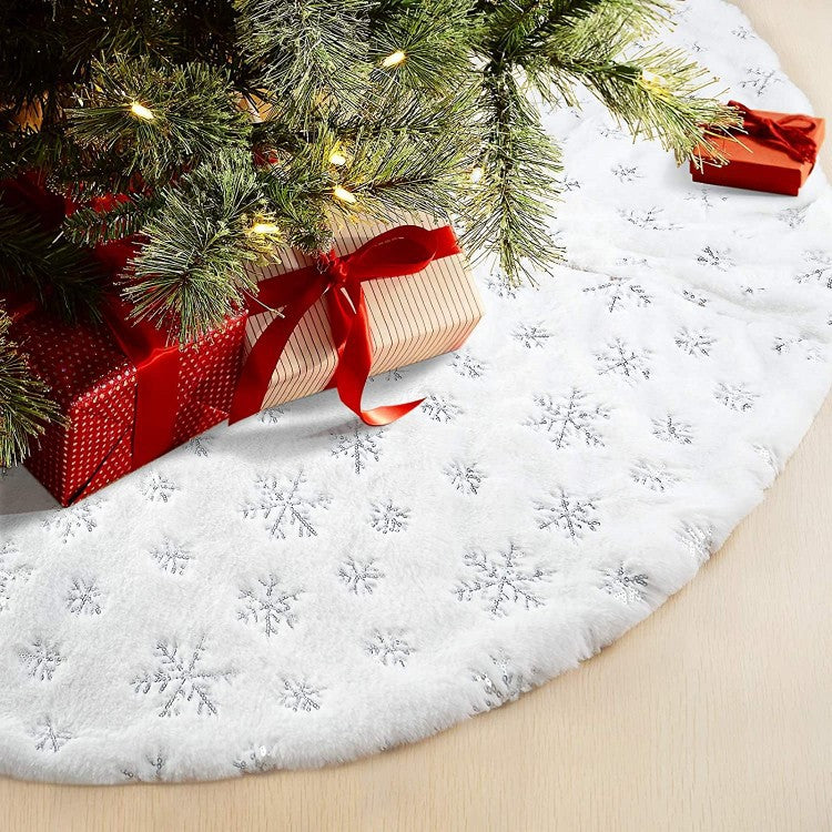 Christmas tree skirt decoration