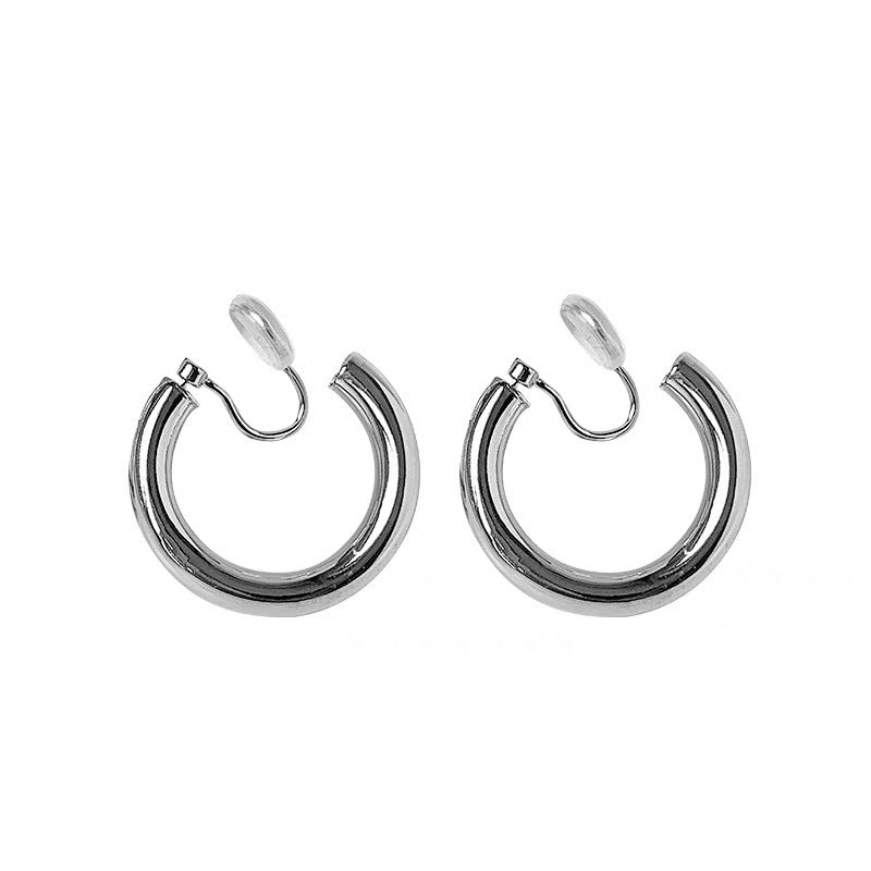 Circular earrings