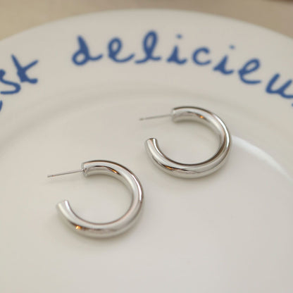 Circular earrings