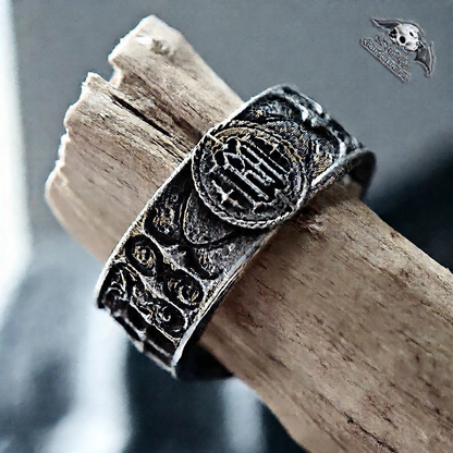 Classic Gothic Vintage Ring