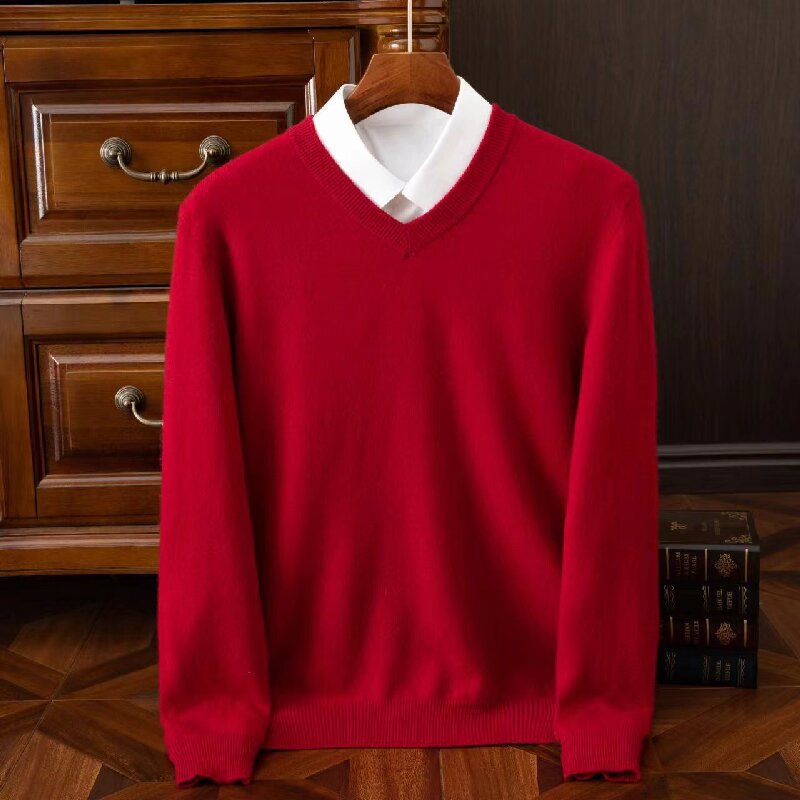 Classic versatile thick wool sweater with round V-neck