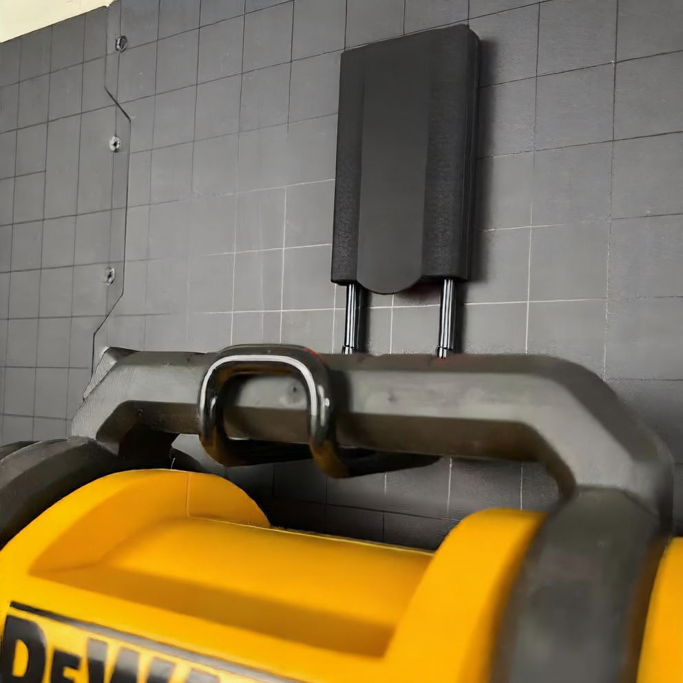 Closing hook tool