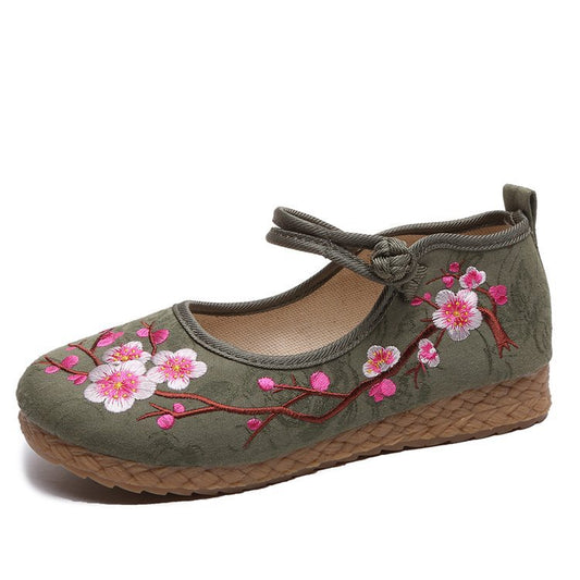 Cloth shoes
