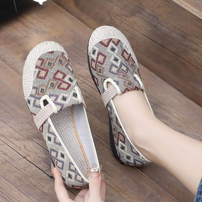 Cloth shoes women