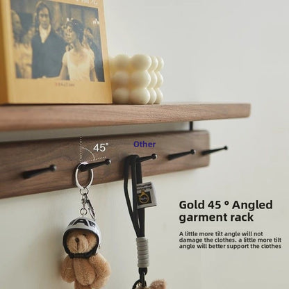 Clothes hanger