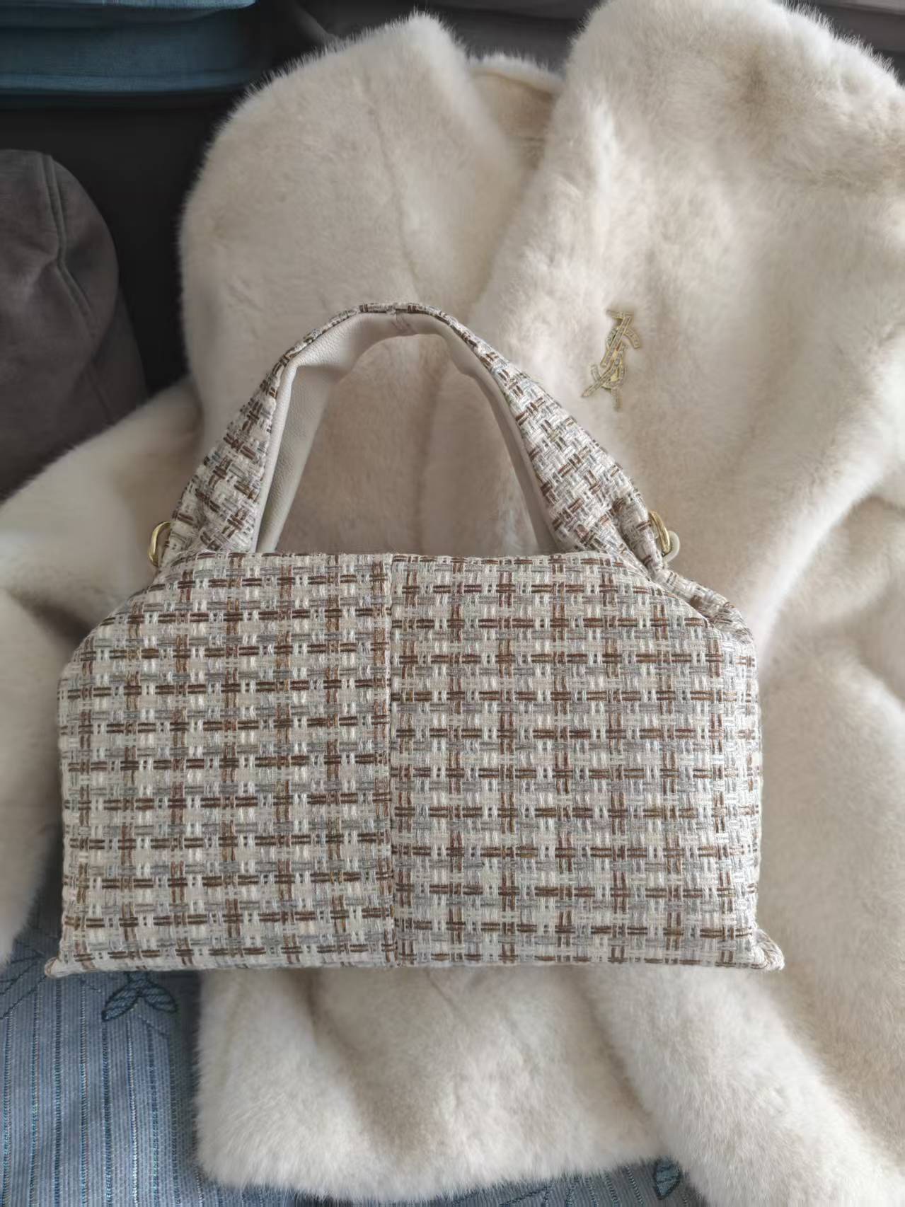 Cloud Dumpling Shoulder Bag