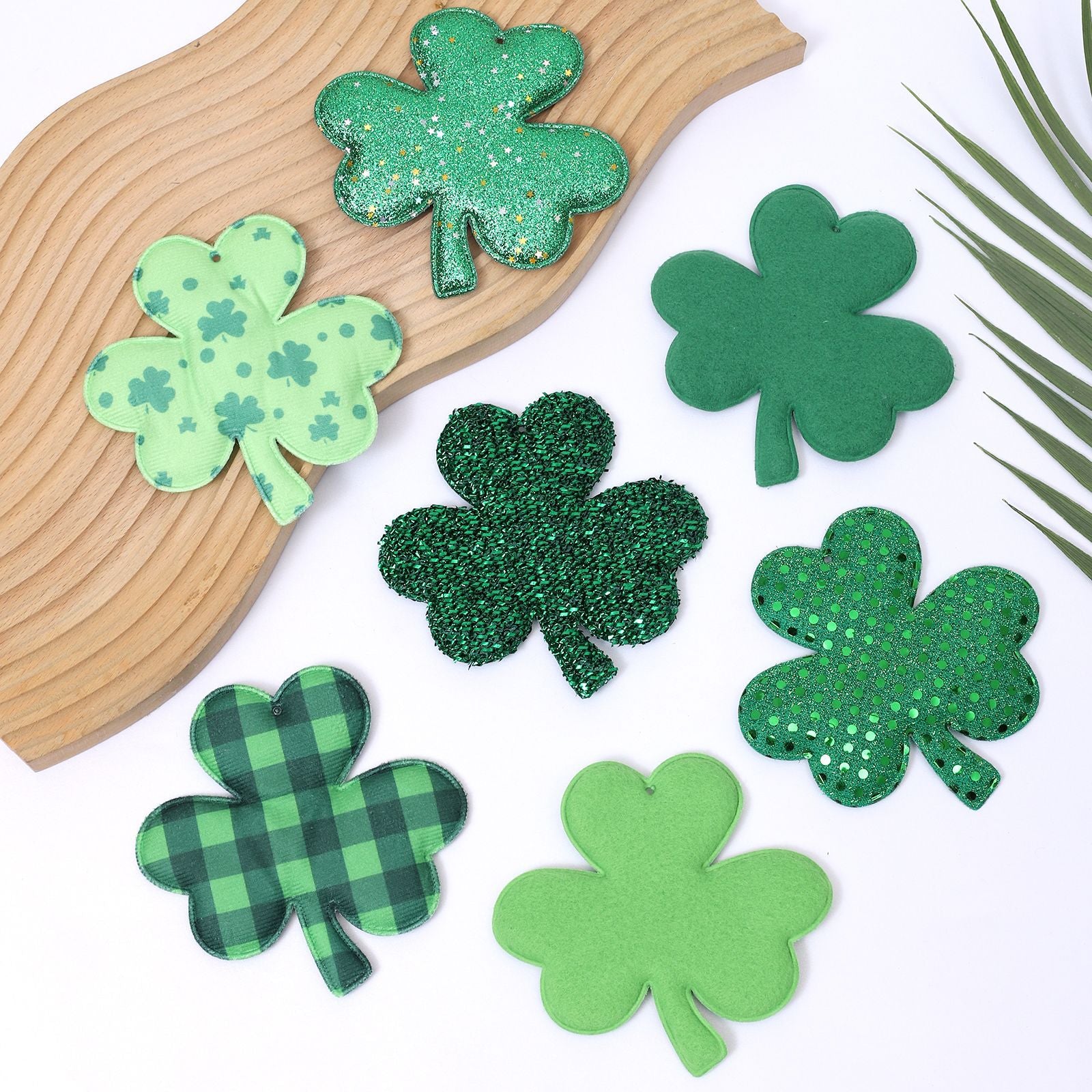 Clover Hanging
