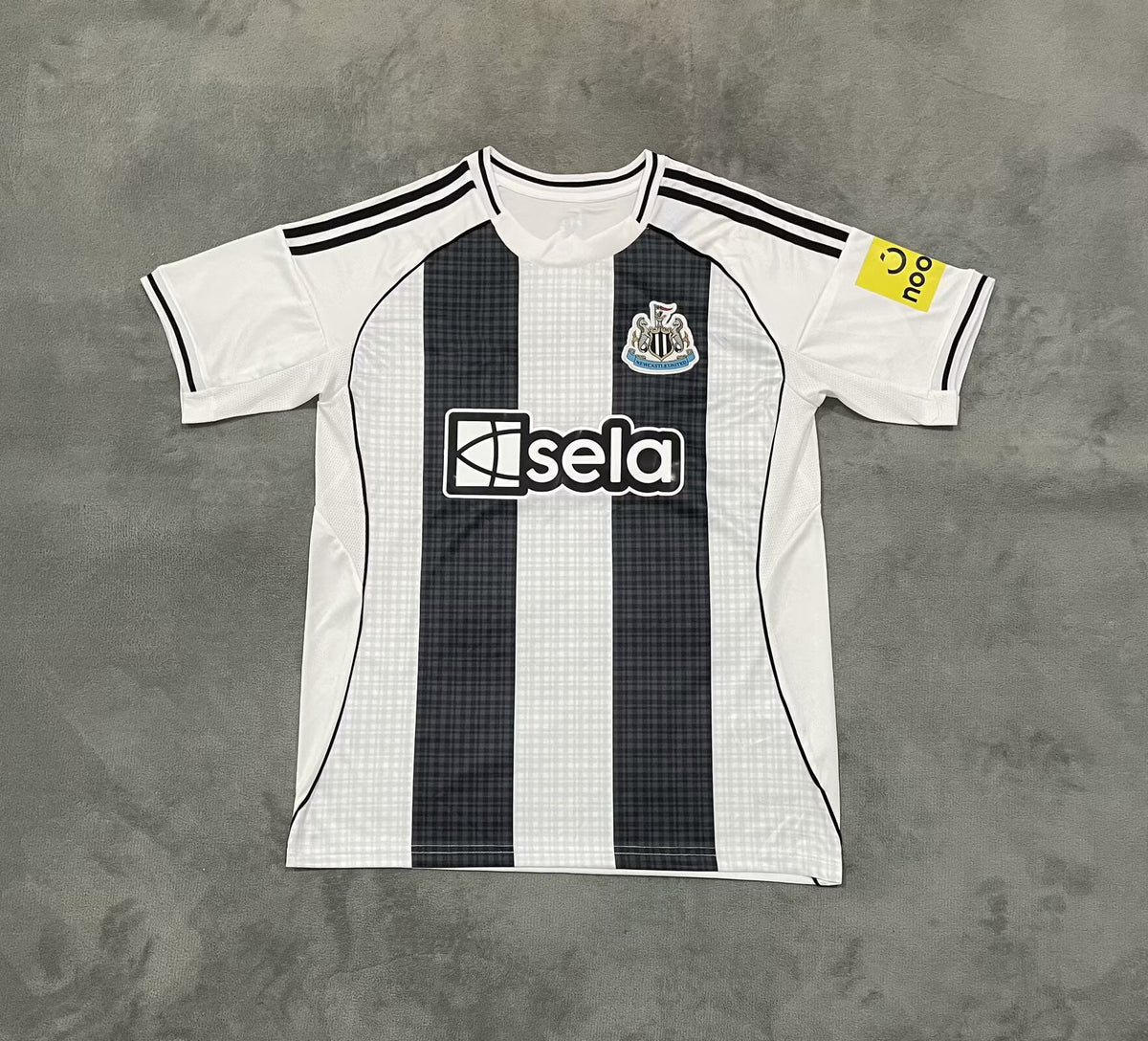 Club football jersey: short-sleeved single top