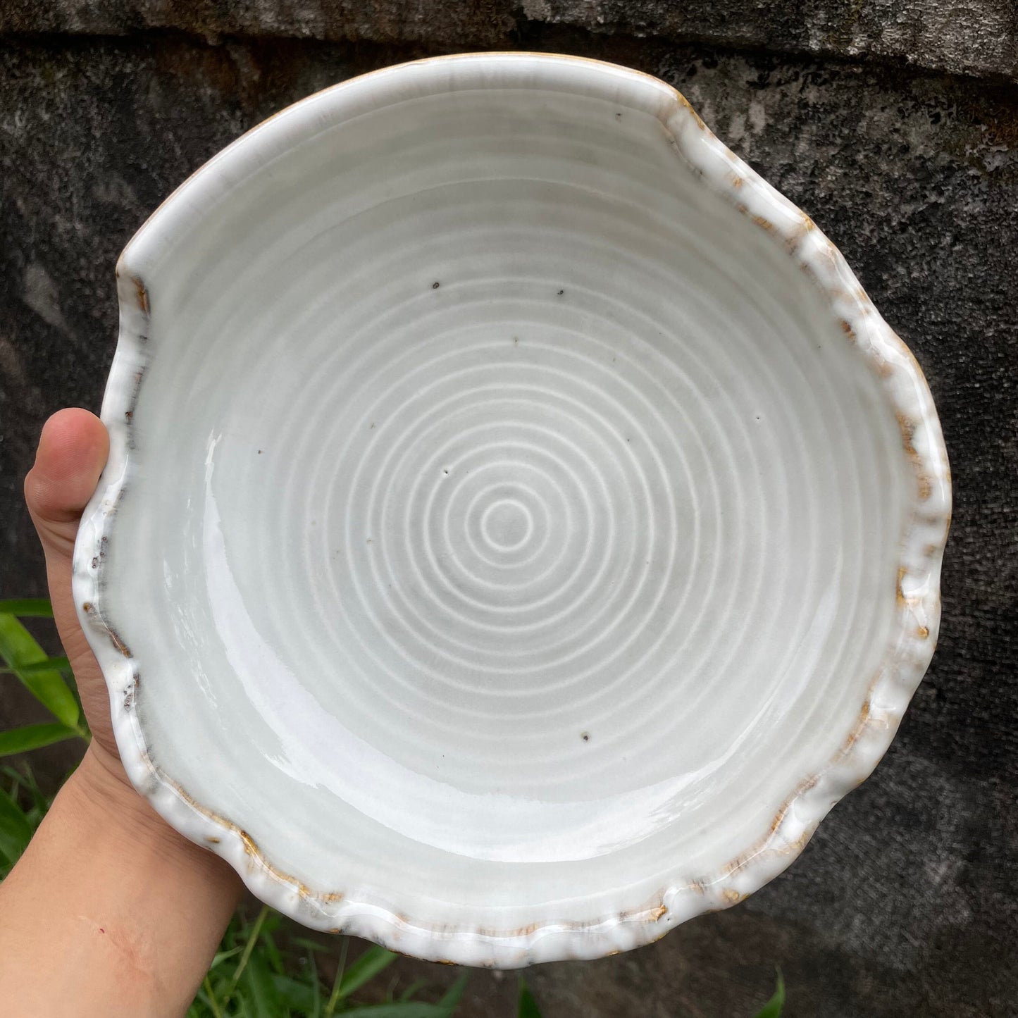 Coarse pottery distressed gray ceramic irregular-shaped bowl