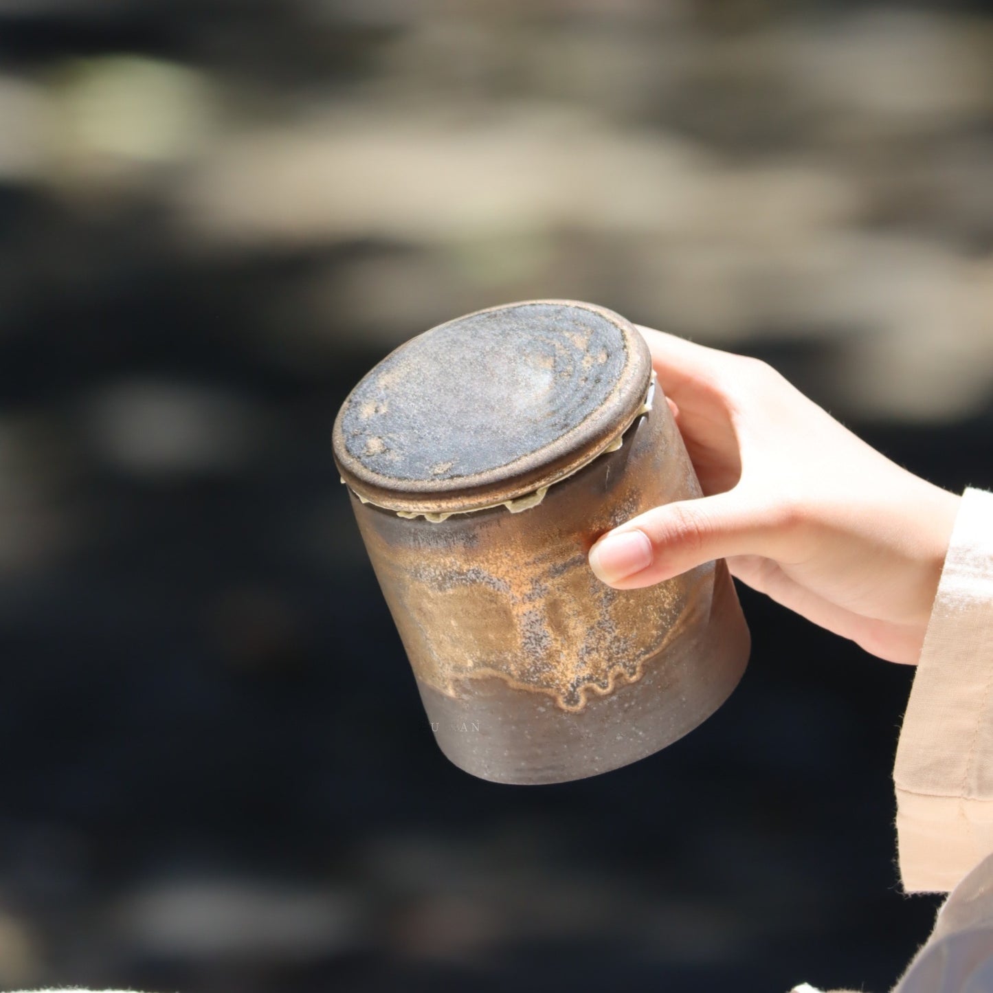Coarse pottery tea canister