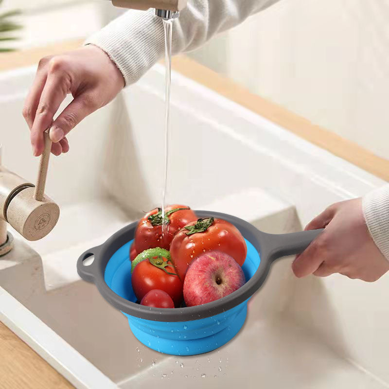 Collapsible draining basket