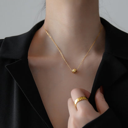collarbone necklace