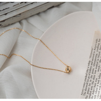 collarbone necklace