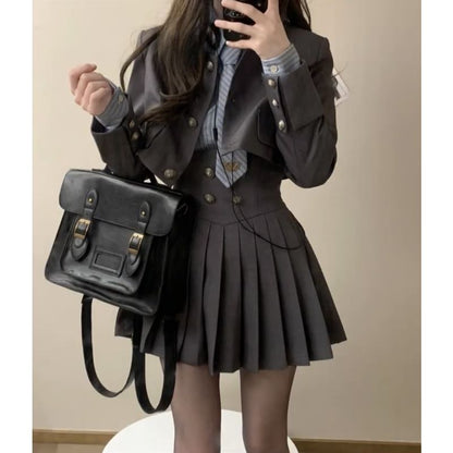 College-style short-sleeved suit skirt set