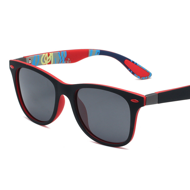 Color-changing Mirror Polarizer Advanced Sense