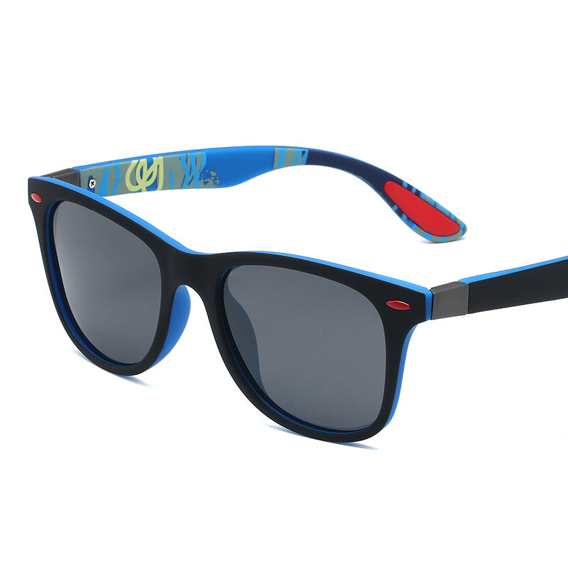 Color-changing Mirror Polarizer Advanced Sense