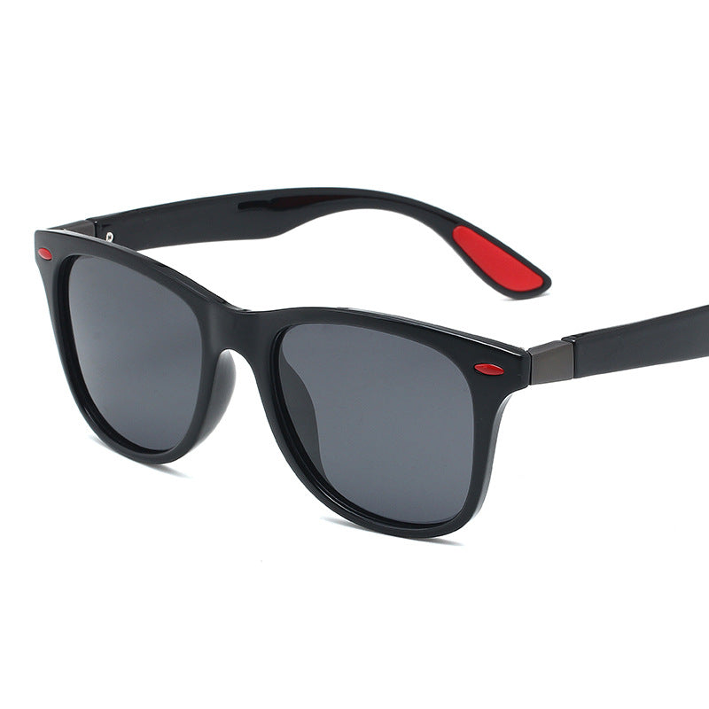 Color-changing Mirror Polarizer Advanced Sense