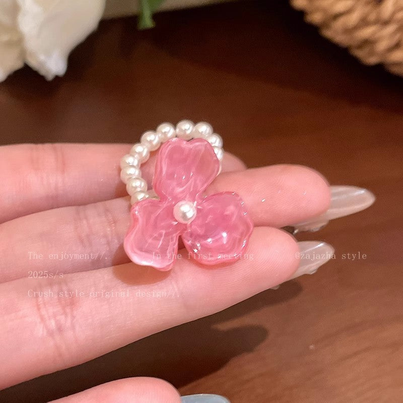 Colorful flower ring