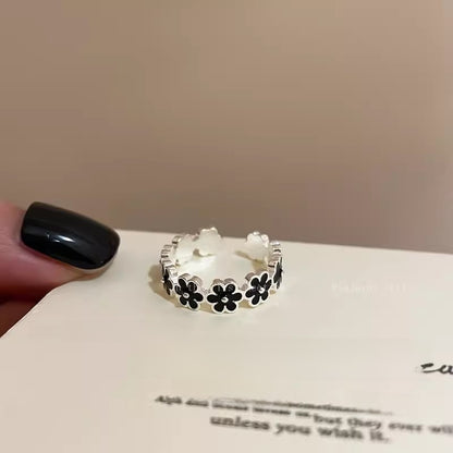 Colorful flower ring