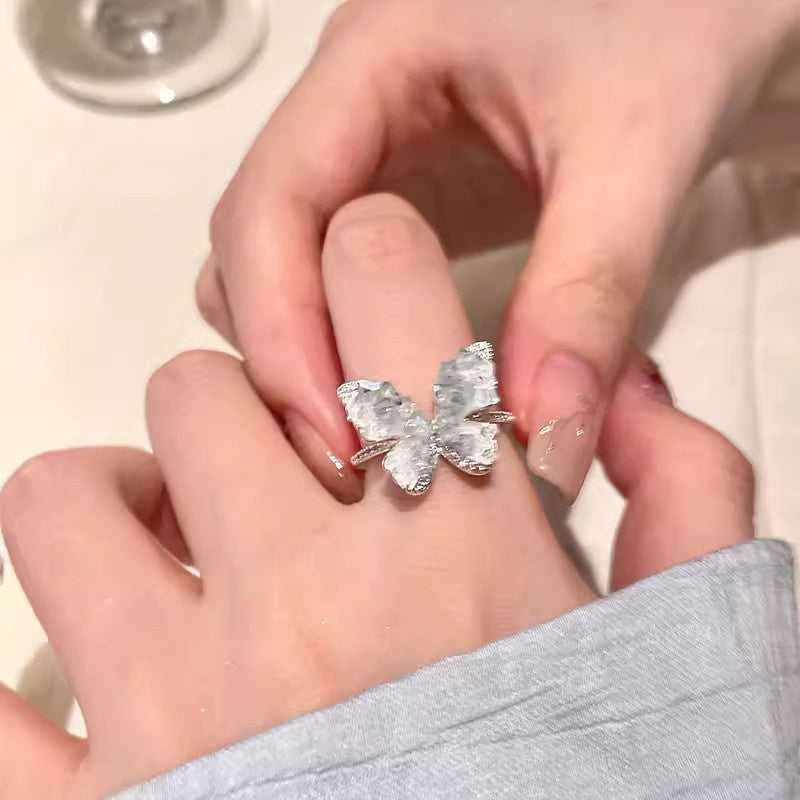 Colorful flower ring