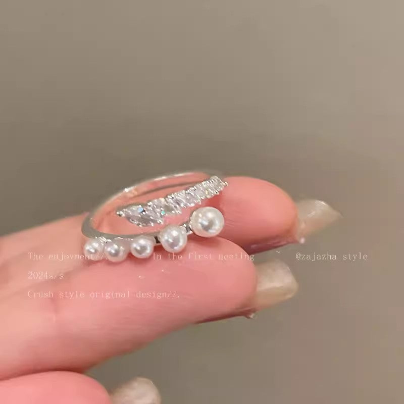 Colorful flower ring