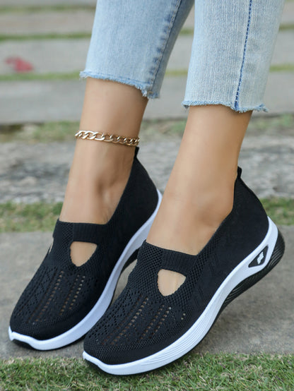 Comfortable and anti-slip hollowed-out shoes