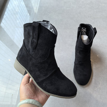 Comfortable Low-Heeled Women's Boots in Various Colors