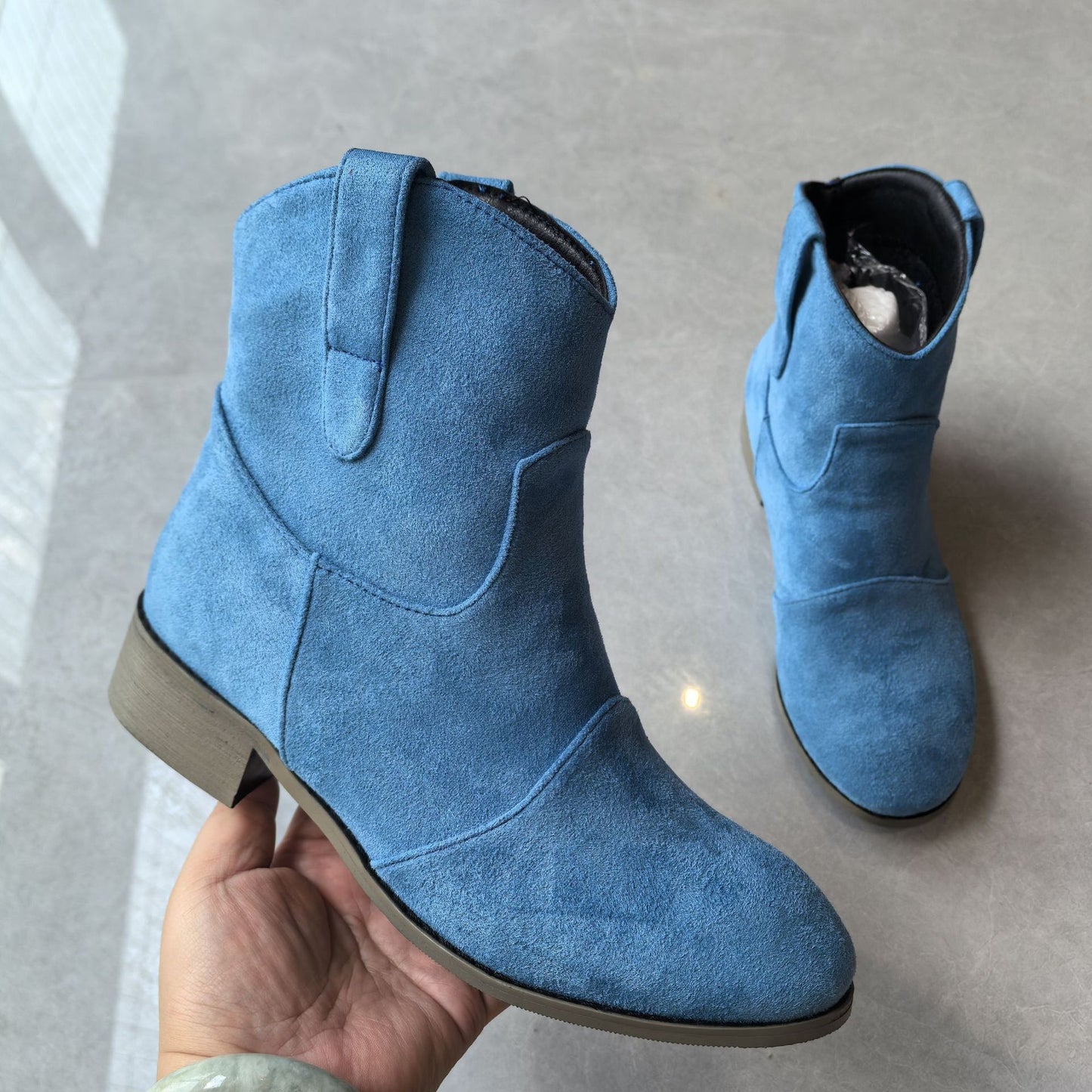 Comfortable Low-Heeled Women's Boots in Various Colors