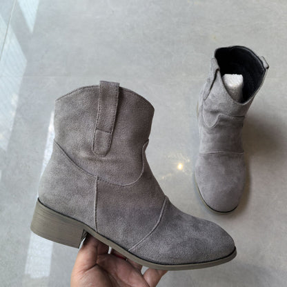Comfortable Low-Heeled Women's Boots in Various Colors