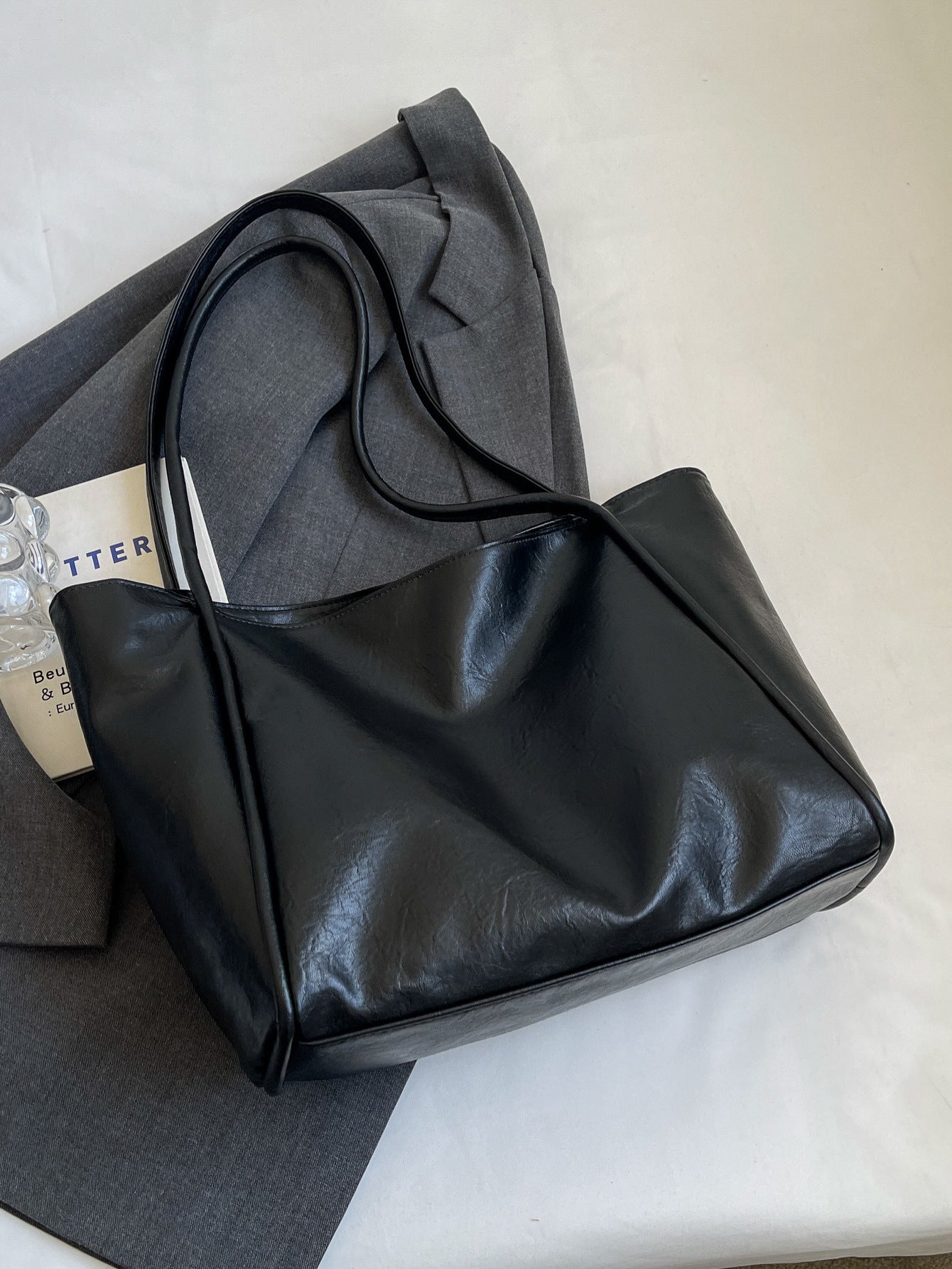 Commute tote bag