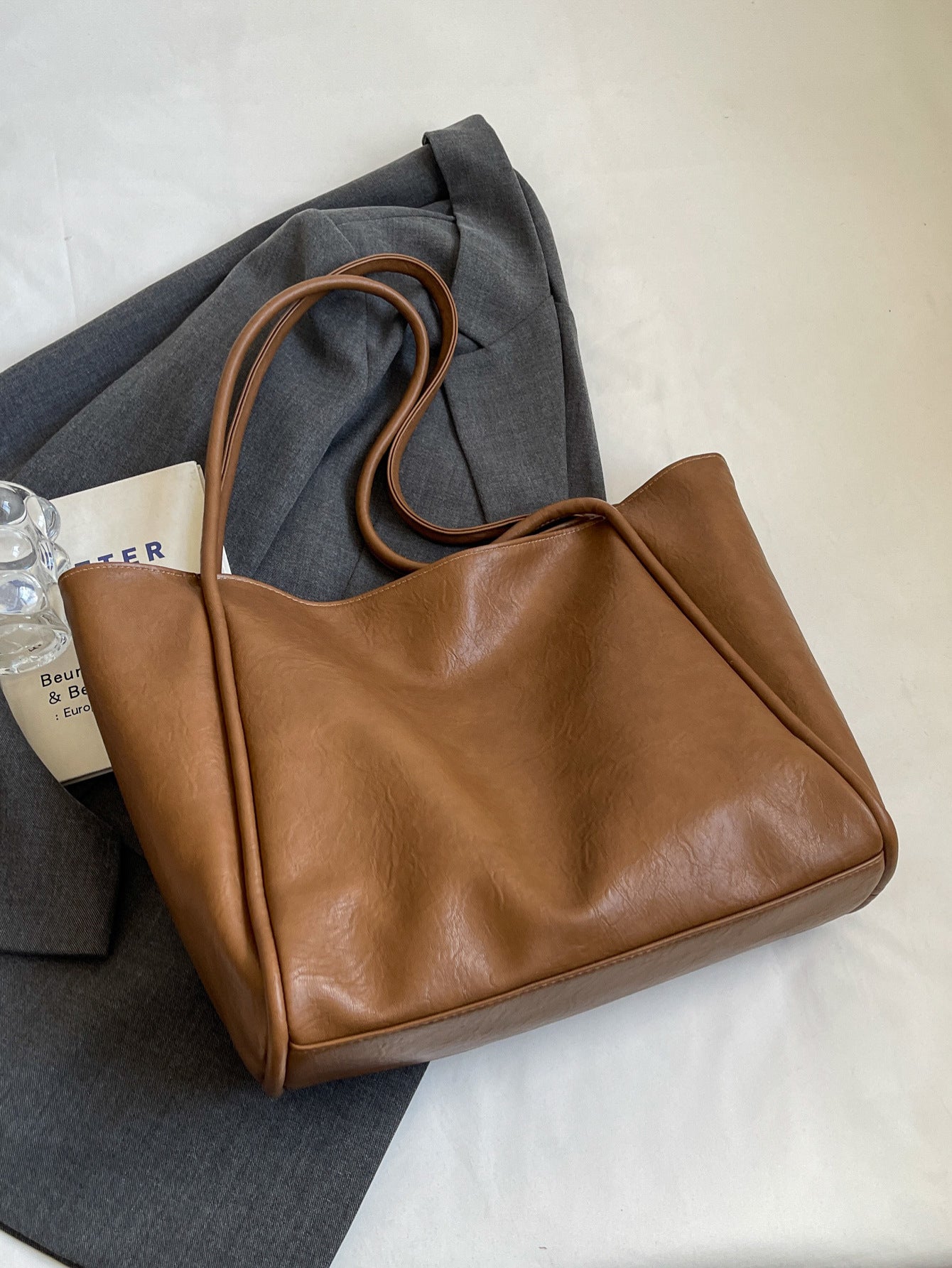 Commute tote bag