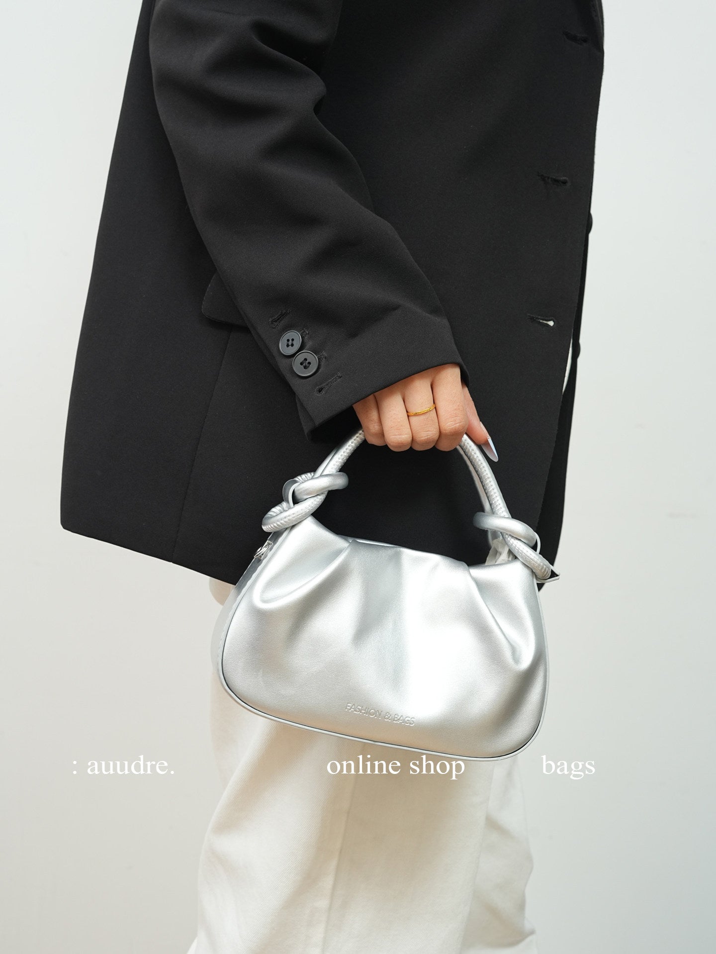 commuter crossbody bag