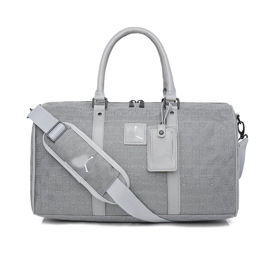 Compact and large-capacity travel bag