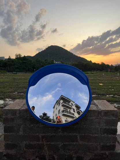 Concave-convex mirror