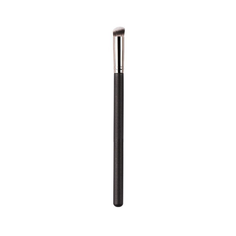 concealer brush