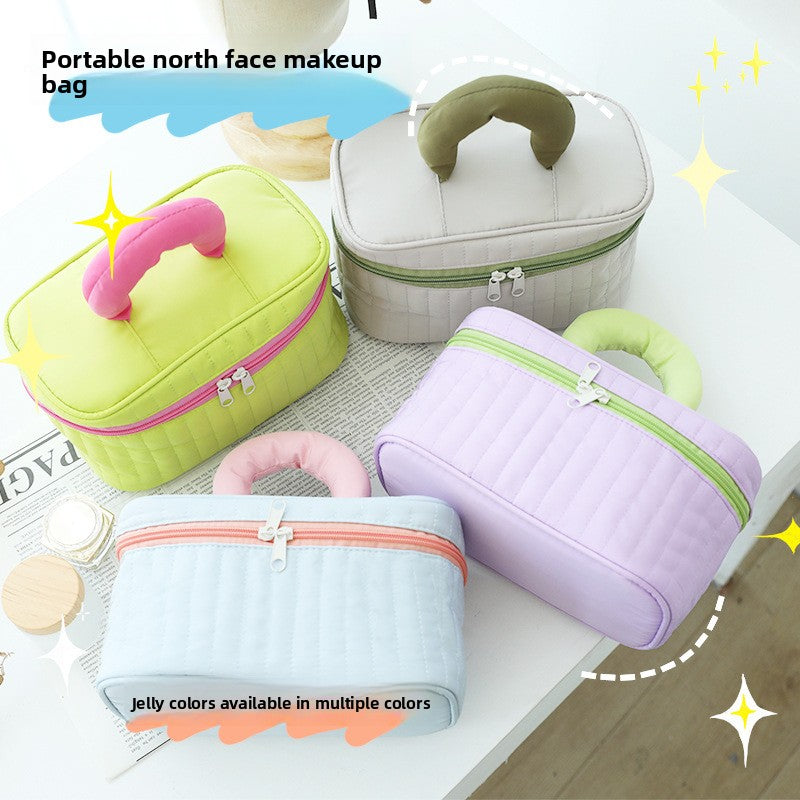 Contrasting color makeup bag