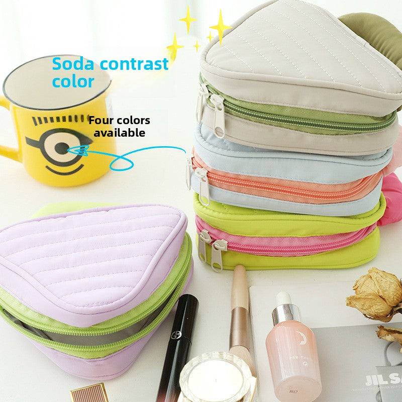 Contrasting color makeup bag