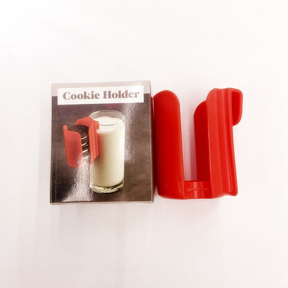 Convenient Cup-Side Biscuit Storage Rack