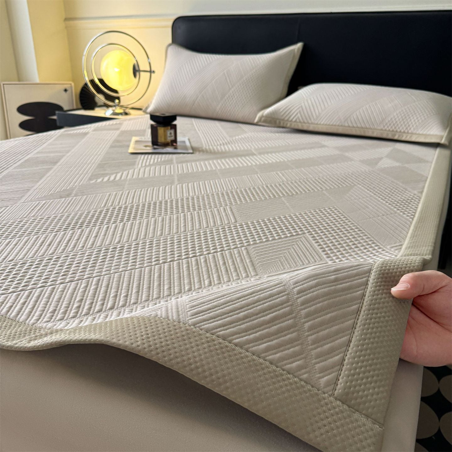 Cooling Ice Silk Bed Mat Set