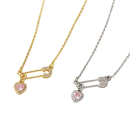 Copper-Inlaid Zircon Heart Pendant Necklace, Heart-Shaped Clavicle Chain