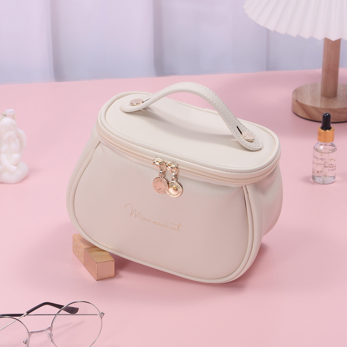 cosmetic bag