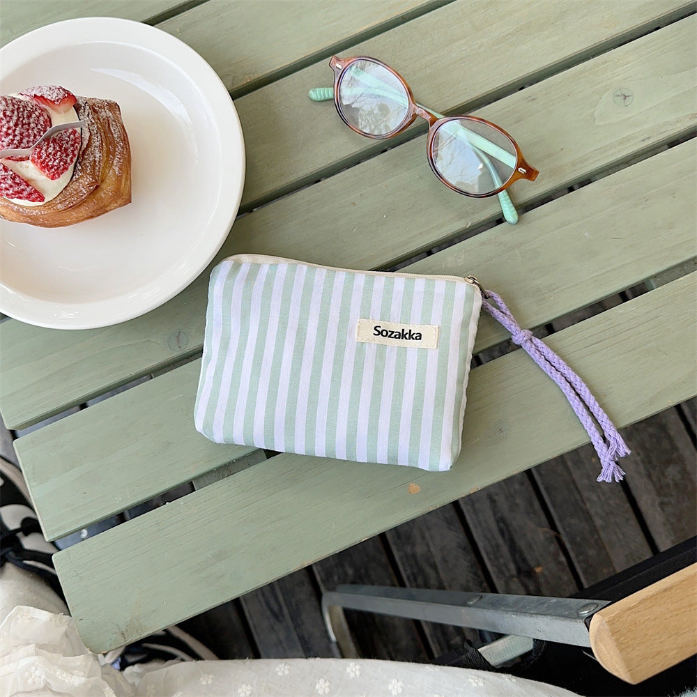 Cosmetic storage bag