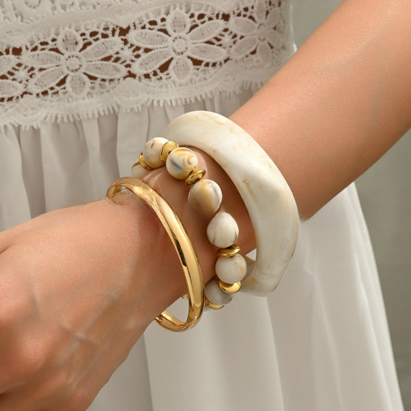 costume bracelet