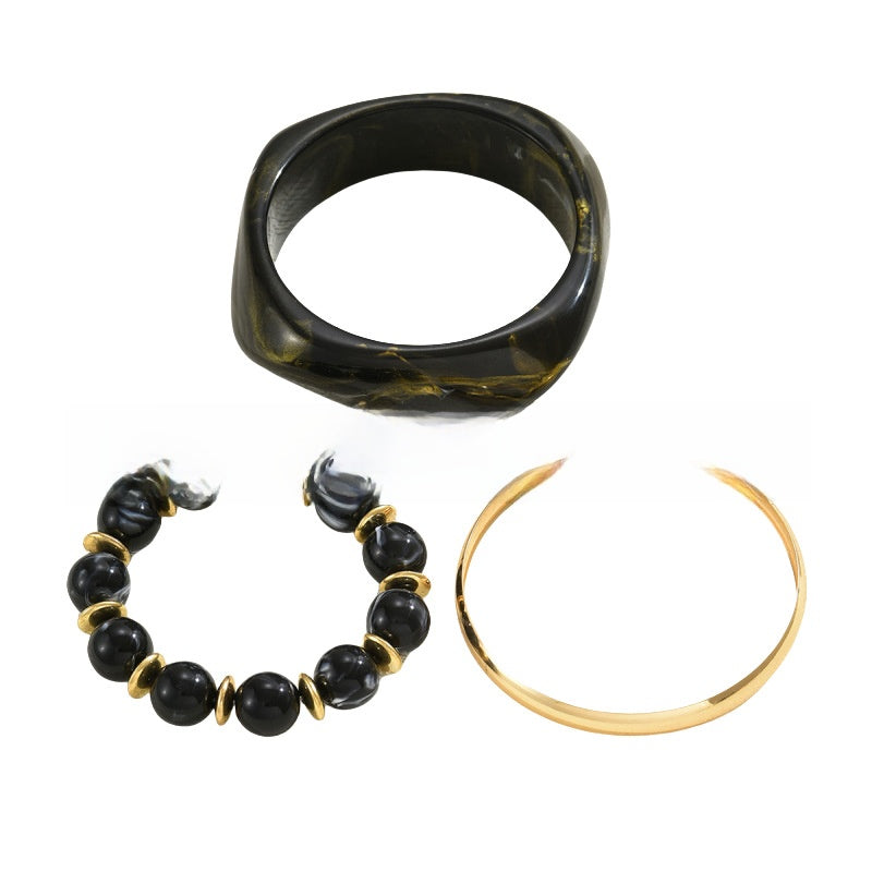 costume bracelet