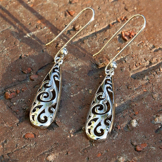 costume earrings