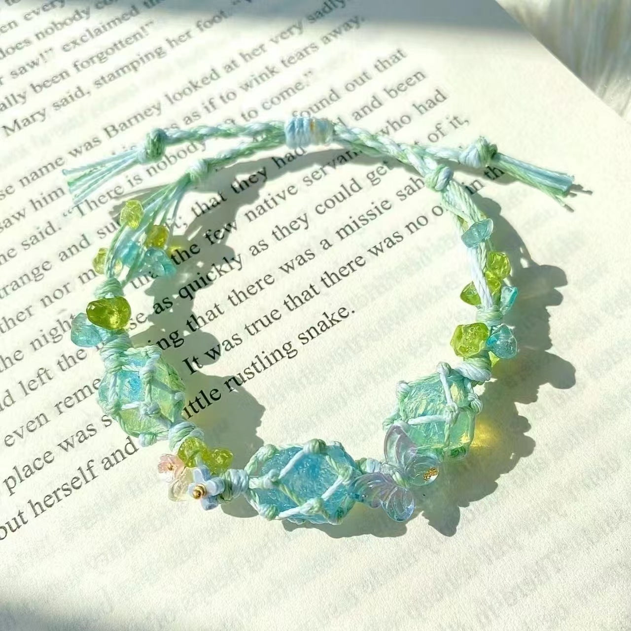 costume jewelry bracelet