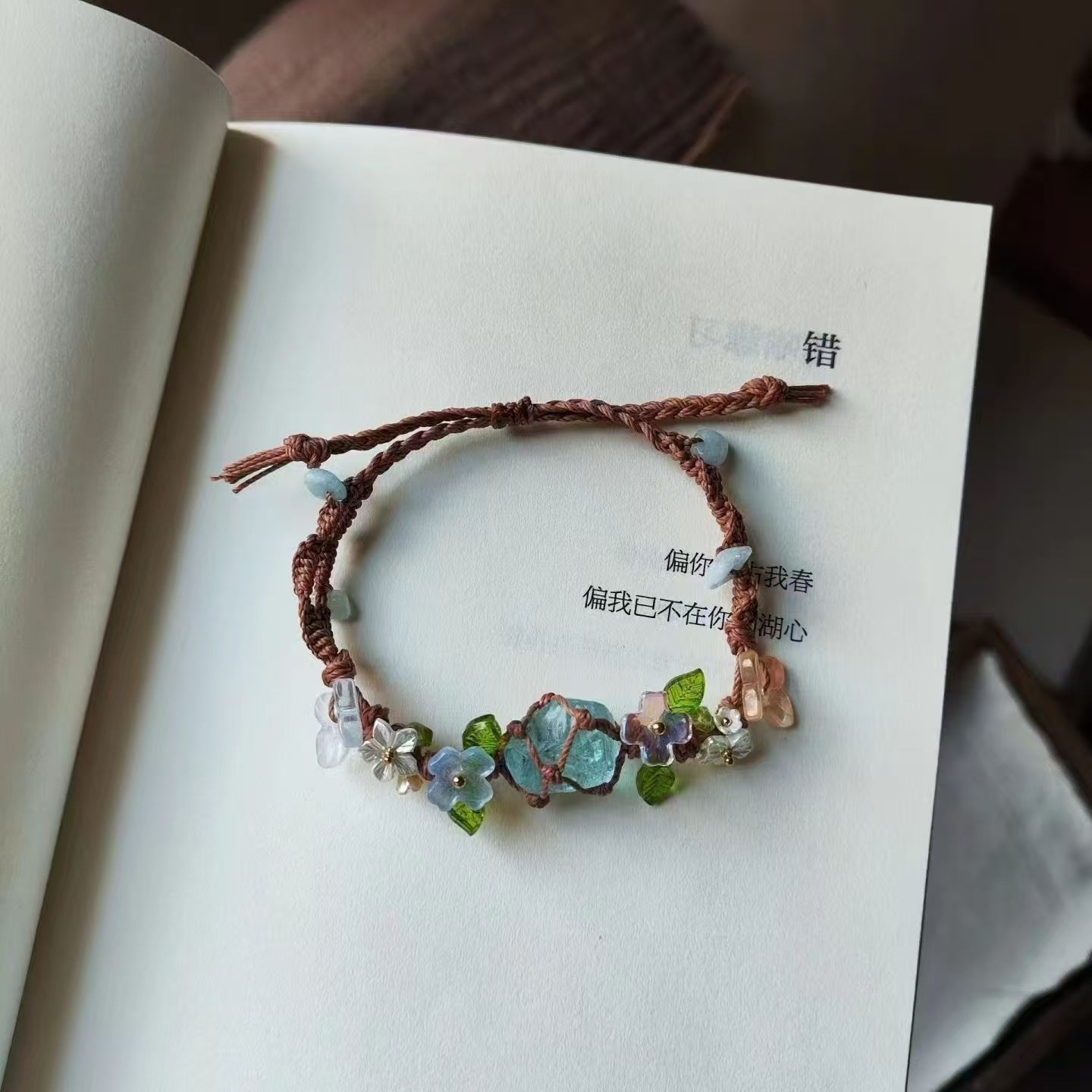 costume jewelry bracelet
