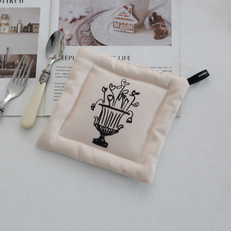 Cotton fabric heat insulation pad