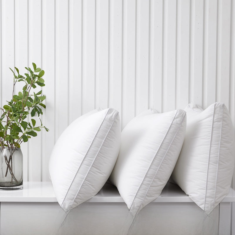 Cotton jet three-dimensional antibacterial anti-mite white pillow